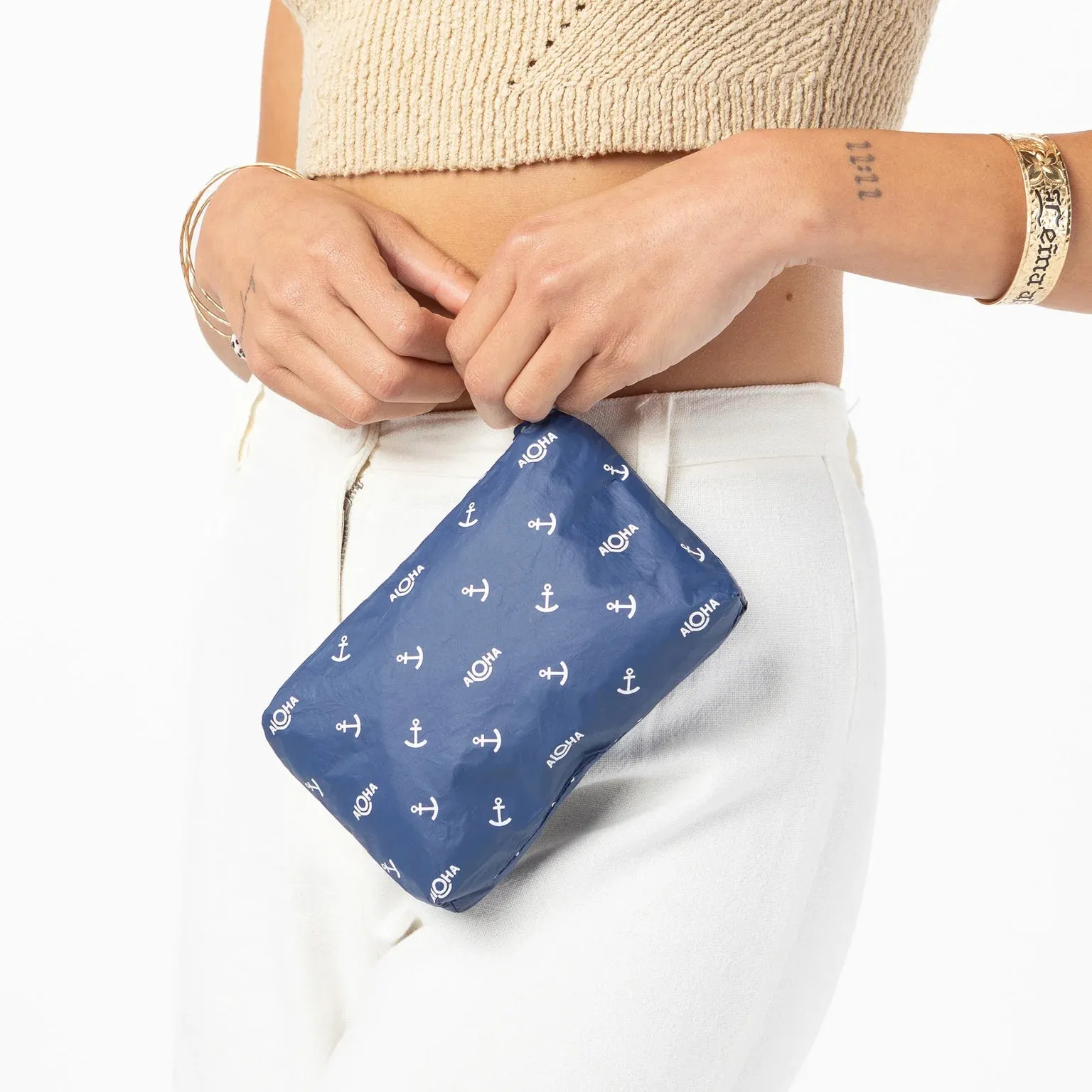 Aloha Mini Shipwrecks Anchor White on Navy Pouch