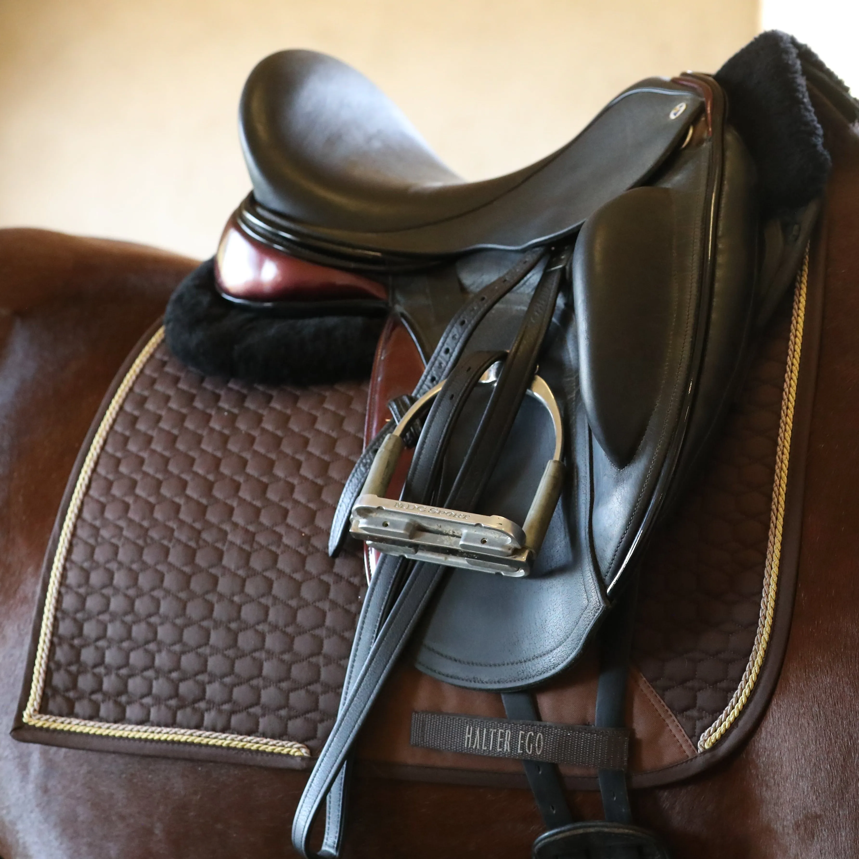 European Cotton Dressage Saddle Pad - Chocolate