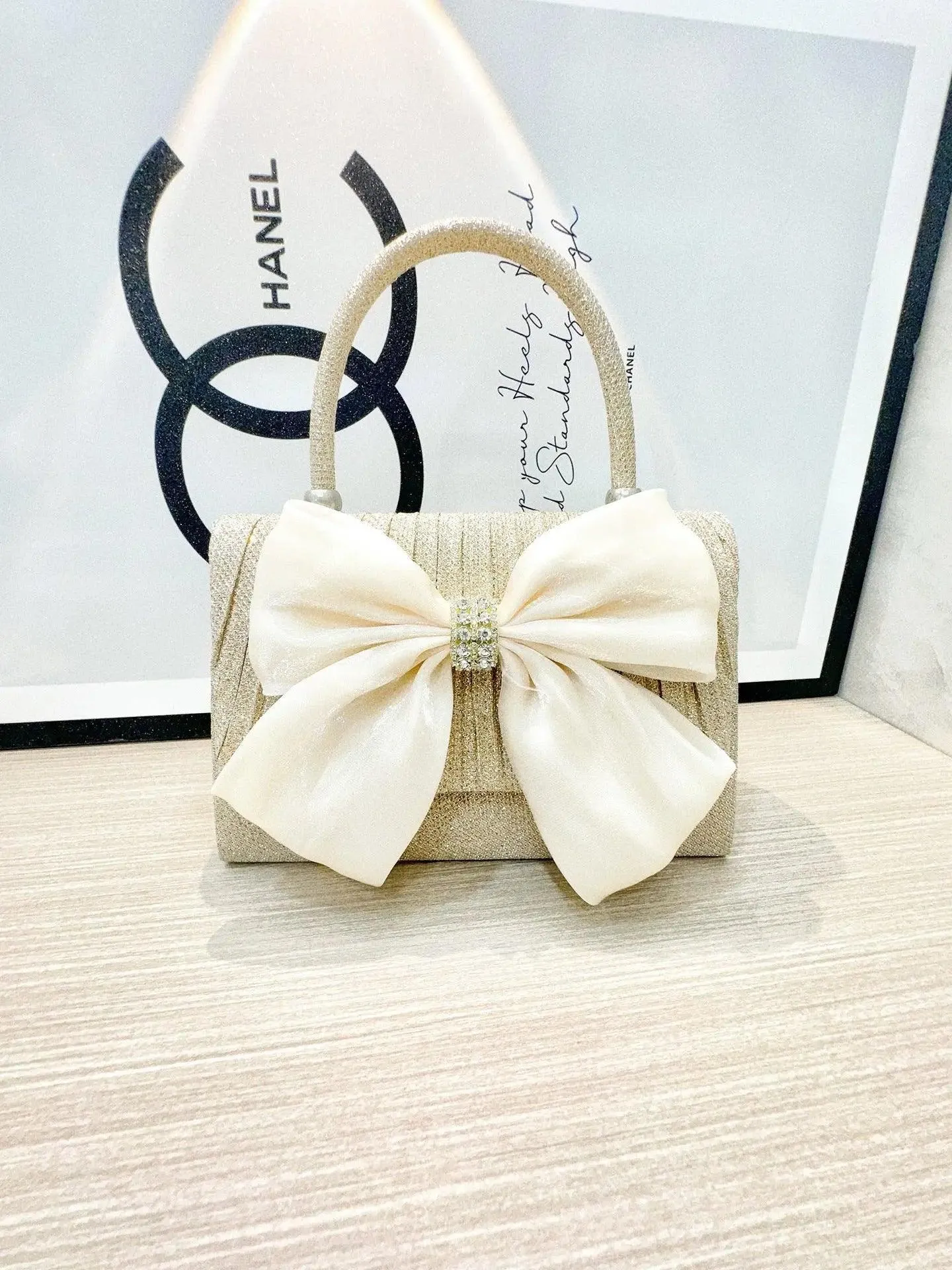 MAC060 White Bowknot Portable Shoulder Bag Big Bow Design Underarm Bags