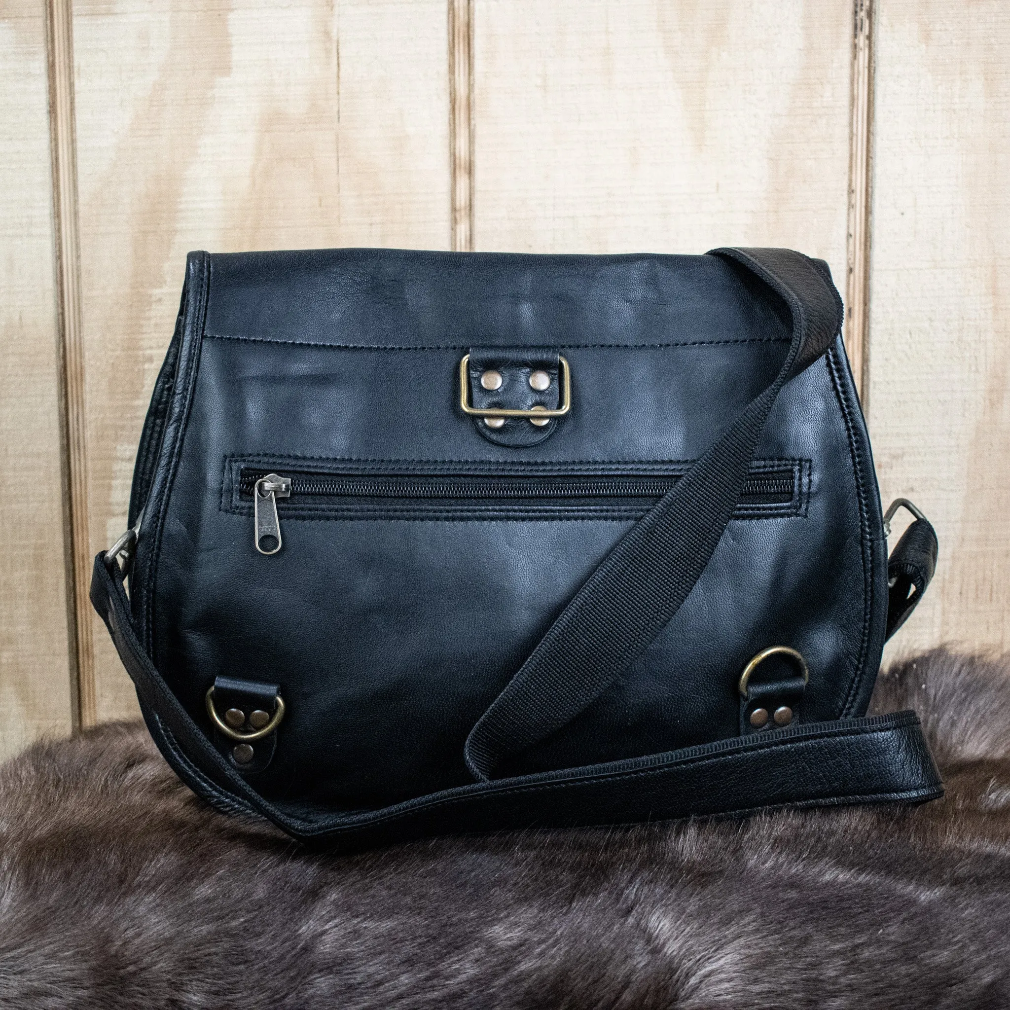 "The Seeker" Leather Satchel - Medium (Black)