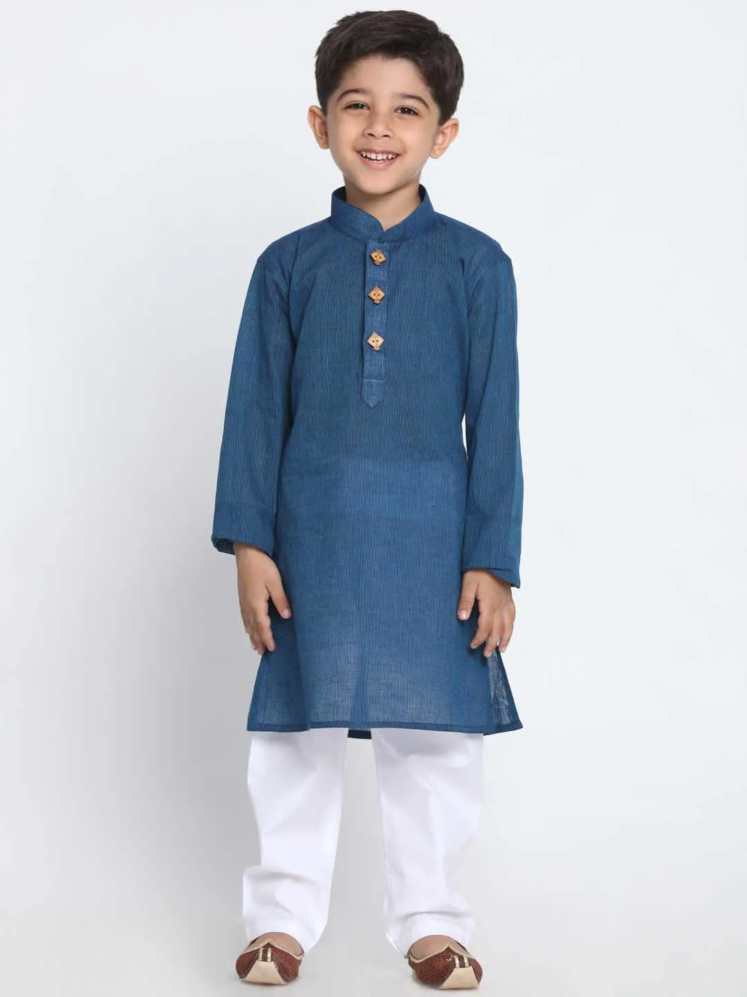 VASTRAMAY Boy's Blue Cotton Kurta and Pyjama Set