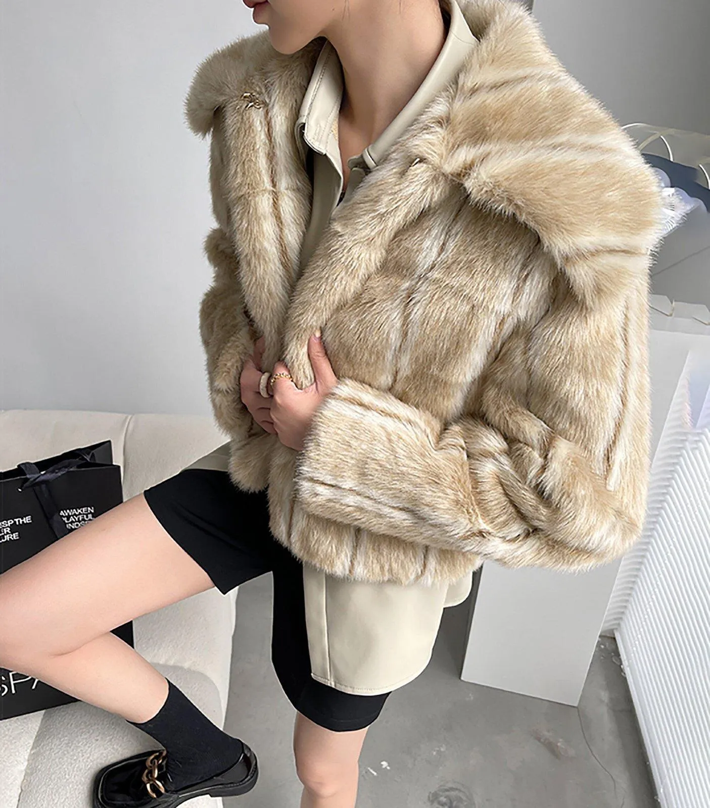 Women Faux Fur Coat,Contrast Color Faux Fur Jacket,Warm Winter Coat,Short Faux Fur Coat,Camel Color Blocking Jacket,Thick Winter Coat Women